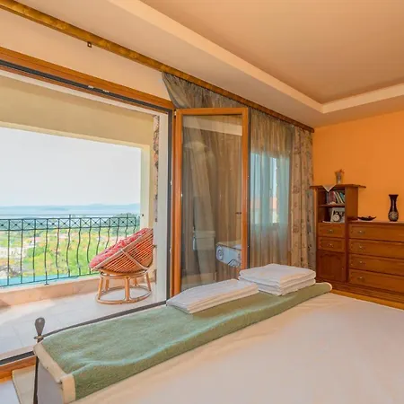 Holidays Maisonette * Paliouri